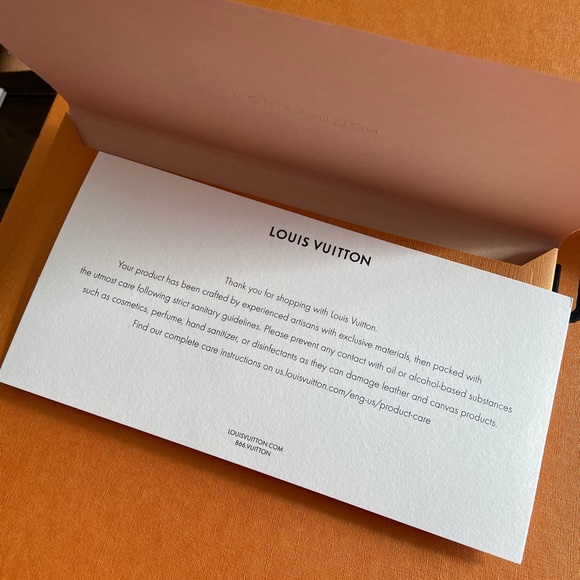 BRAND NEW LOUIS VUITTON On My Side MM handbag. - Picture 3 of 9